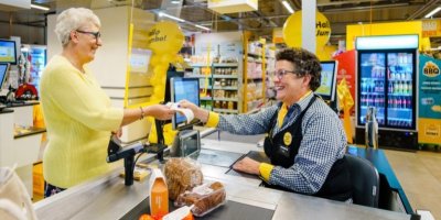 Nizozemský supermarket zavedl pomalé pokladny „na pokec“