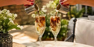Espresso s proseccem: Letní drink ze sociálních sítí připravíte za pár minut a fakt osvěží