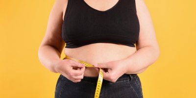 Máte kolem pasu přes 80 cm? Ženy by měly zpozornět, u mužů je hranice o něco vyšší, varují odborníci
