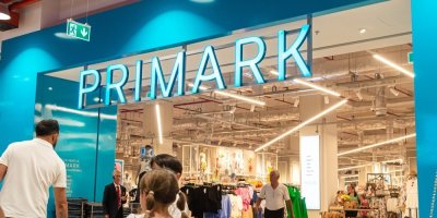 Shein a Temu zatlačily na Primark. Řetězec zlevňuje stovky výrobků až o 29 procent