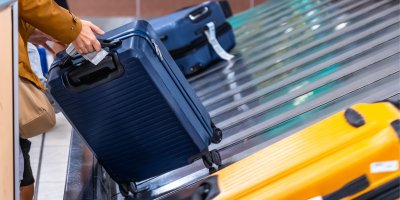 AirTag v odbaveném kufru není zakázaný. Zmatek mezi turisty způsobil krátký zákaz Lufthansy, který už neplatí
