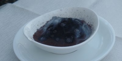 Na vosy prý stačí zapálit kávu. Virální rada může zabrat, má ale jeden háček