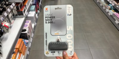 Neskutečně šikovná věcička. Action prodává levnou powerbanku, která řeší věčný problém