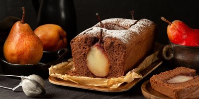 Recept na Ččokoládový chlebíček s překvapením uvnitř: Celé hrušky se ukážou až po rozkrojení