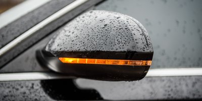 „Jedu po hlavní, tak neblikám.“ Tahle chyba vás může stát až 5 000 Kč, varuje instruktor autoškoly