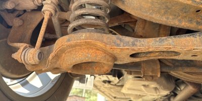 Podvozek dostává v zimě zabrat. Nástřik stojí tisíce, ale ne každé auto ho skutečně potřebuje