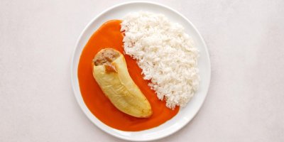 Fantastická rajská omáčka s plněnými paprikami. Takovou ji milujeme už od dětství