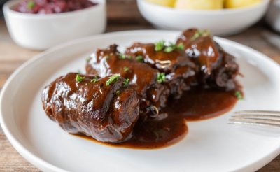 Hovězí roláda plněná králičí fáší