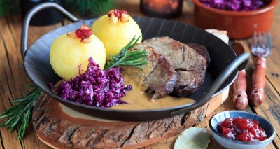 Kančí se šípkovou omáčkou a bramborovými noky