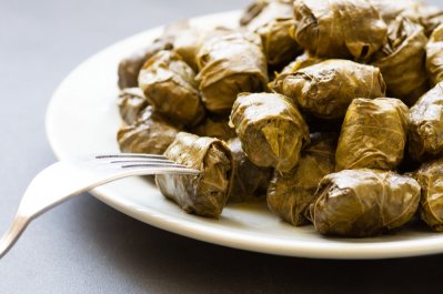 Závitky vinné révy s tarhoňou