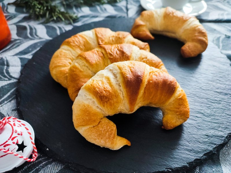 Máslový croissant