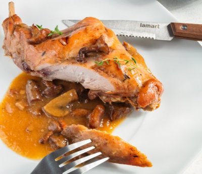 Králičí stehno na houbách