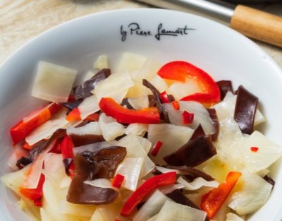 Čínský salát s houbami