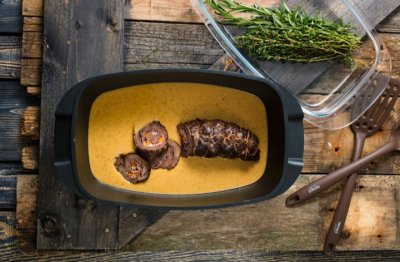 Dančí plec se smetanovou omáčkou