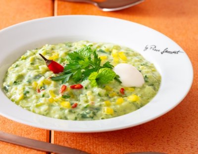 Okurkovo-mátové gazpacho