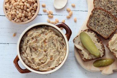 Fazolová pomazánka se sušenými rajčaty