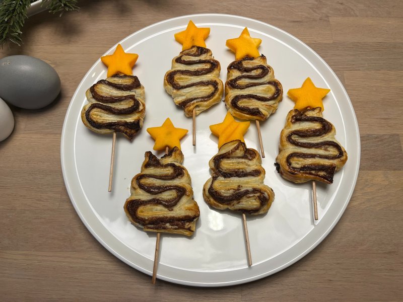 Stromečky z listového těsta s Nutellou