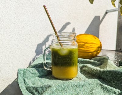 Ledová matcha s ananasem