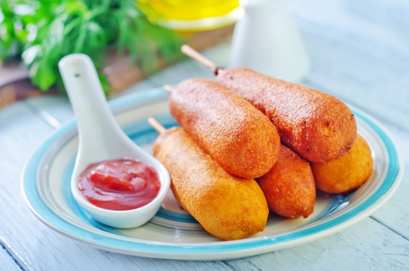 Corn dog na špejli