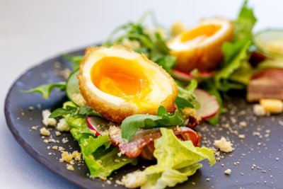 Obalovaná smažená vejce