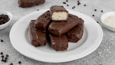 Nepečené kokosové tyčinky