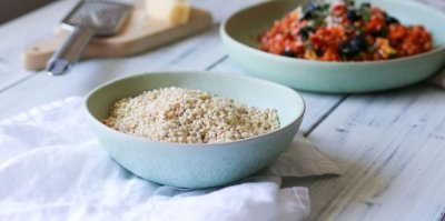 Čirokoto s olivami a rajčaty