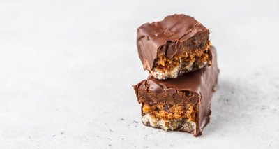 Domácí Snickers tyčinka