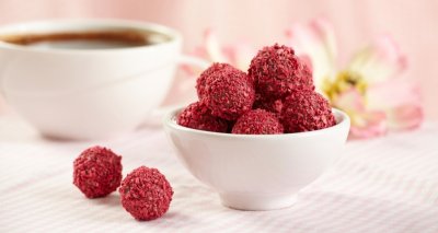 Lanýže z arašídového másla a malin