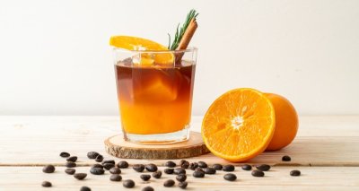 Espresso s pomerančovým džusem