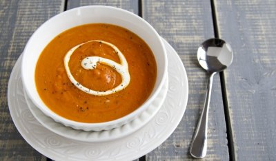 Rajčatová polévka s mascarpone