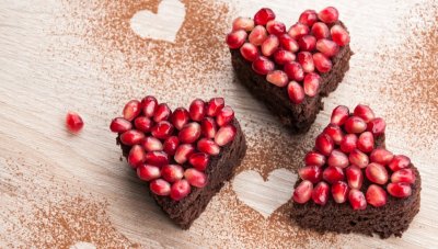 Čokoládový perník s granátovým jablkem