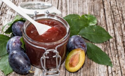 Švestková povidla pečená v troubě