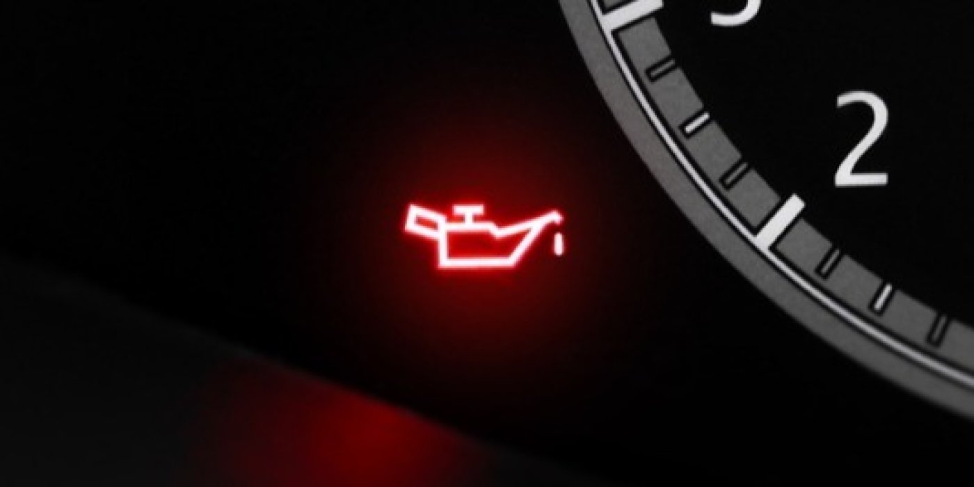Nízký tlak motorového oleje