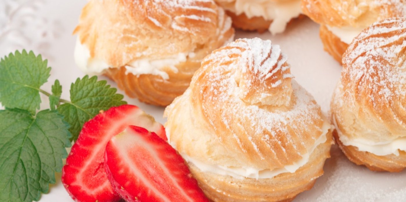 Profiterolky s jahodami