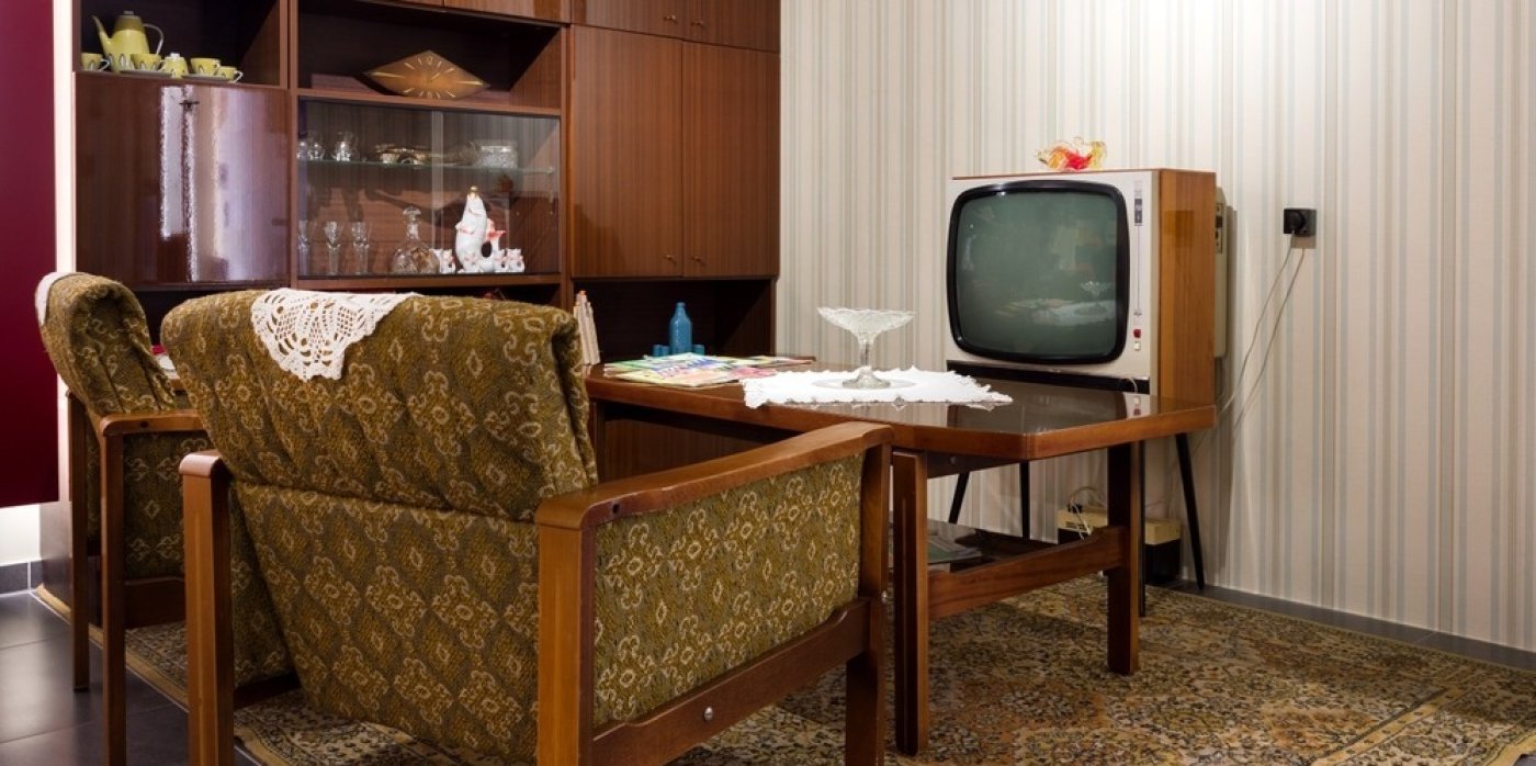 Obývací pokoj v designu 70. let 20. století