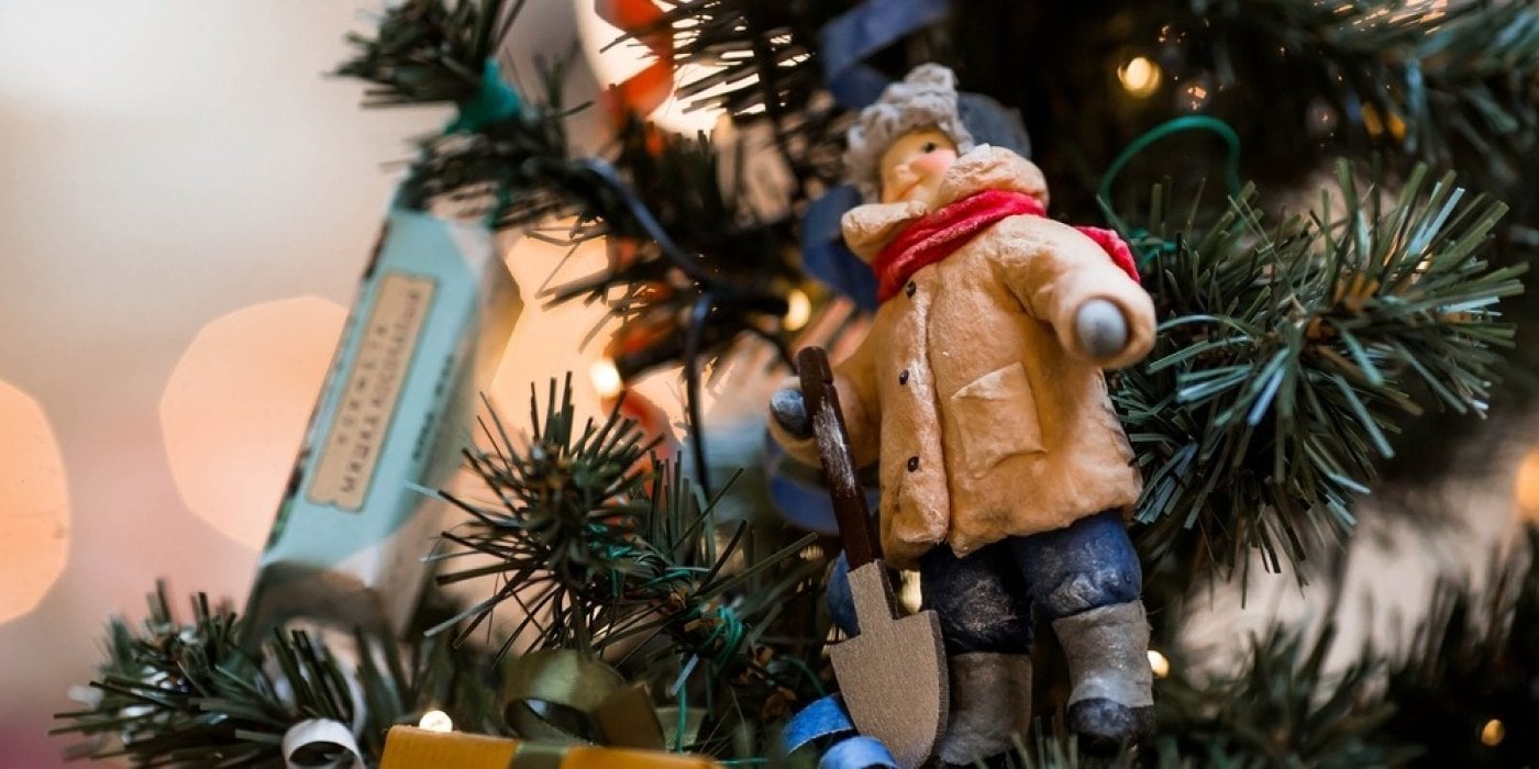 Postavička na stromečku